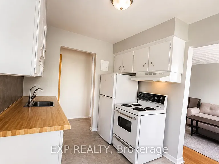 428 Barrie Pl #2 — Photo 9