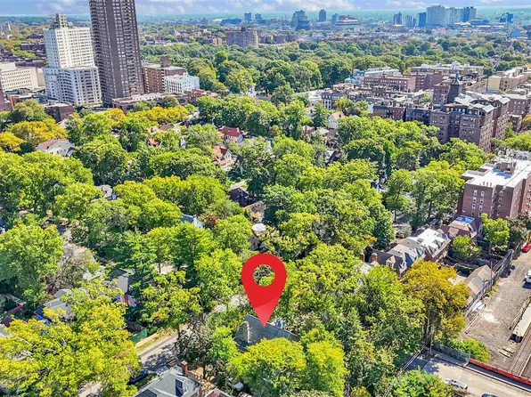 81-26 Austin Street image 22 of 30