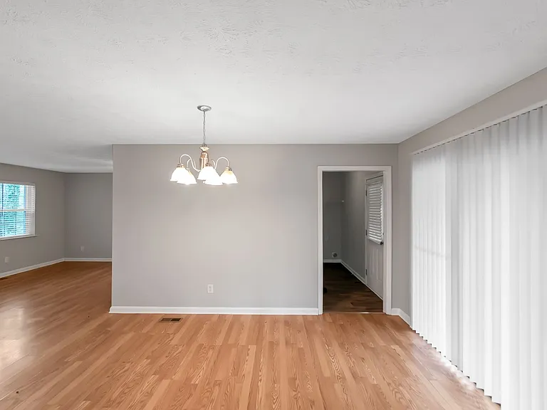 3653 Chestnut Lake Ct — Photo 5