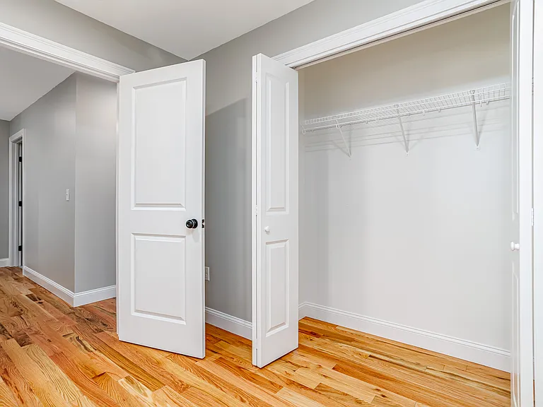 27 Milton St #1 — Photo 33