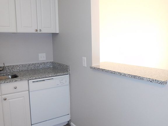 5th image of 106 Tremont St #1-204