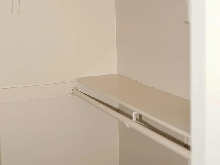 2nd Bedroom Closet
