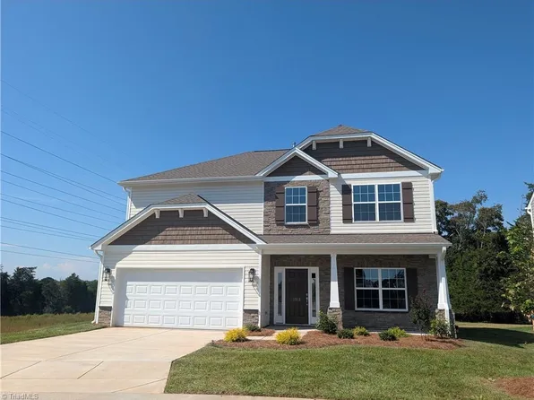 1312 Dandridge Dr, Kernersville, NC 27284