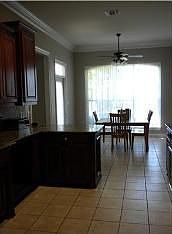 4th image of 22 Waterbury Dr