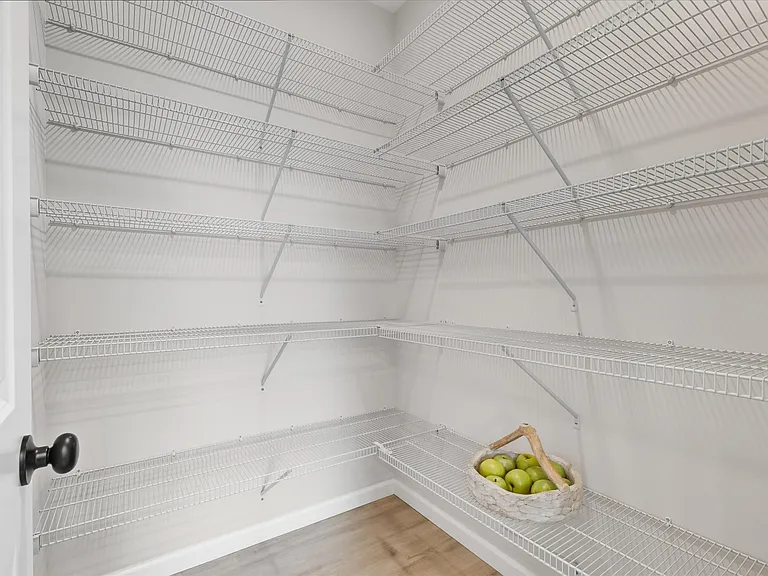 3472 Knightsbridge Trl N — Photo 19