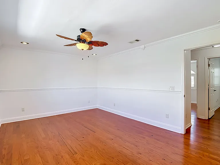 8733 Bay Pointe Dr — Photo 34