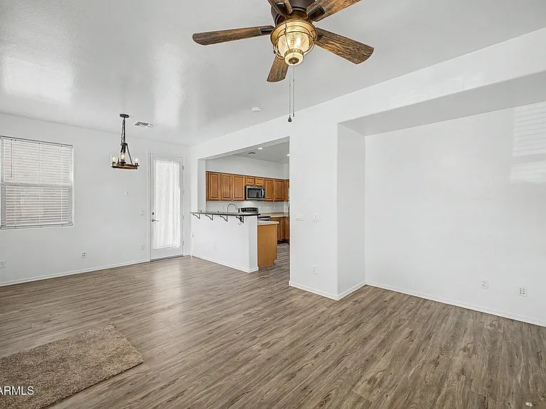 2879 N Claire Dr — Photo 8