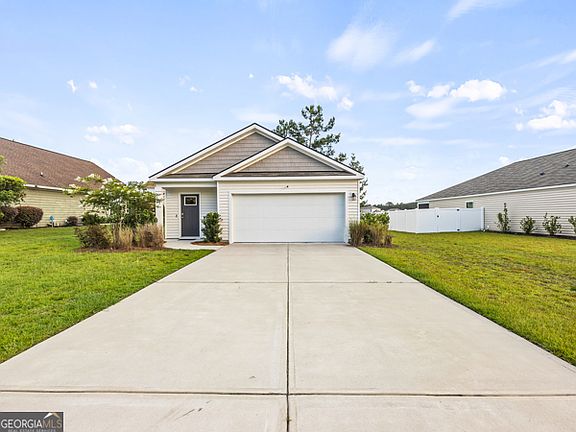 4th image of 503 Autumns Wood Cir W