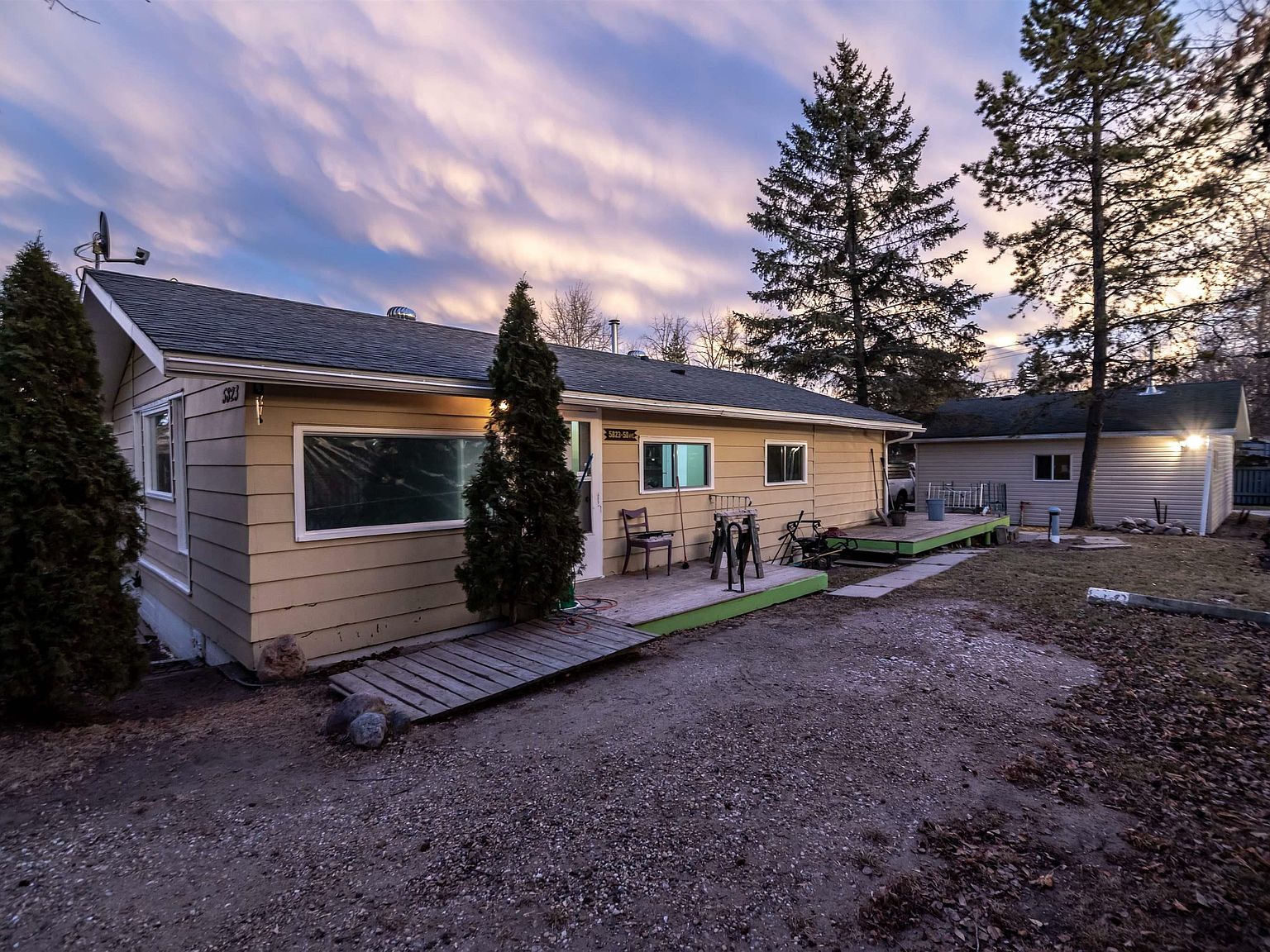 5823 50th Ave, Alberta Beach, AB T0E 0A0 Zillow