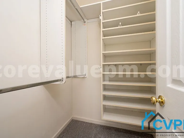 255 Seneca Ter — Photo 19