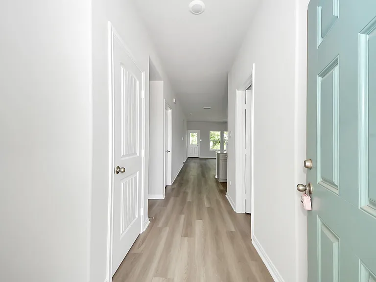 638 Stovall Dr — Photo 6