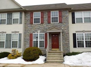 2505 Knob Hill Rd, York, PA 17403