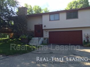 4460 Woodgate Point, Eagan, MN 55122