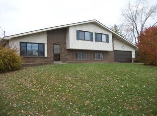 8069 Cox Rd, West Chester, OH 45069