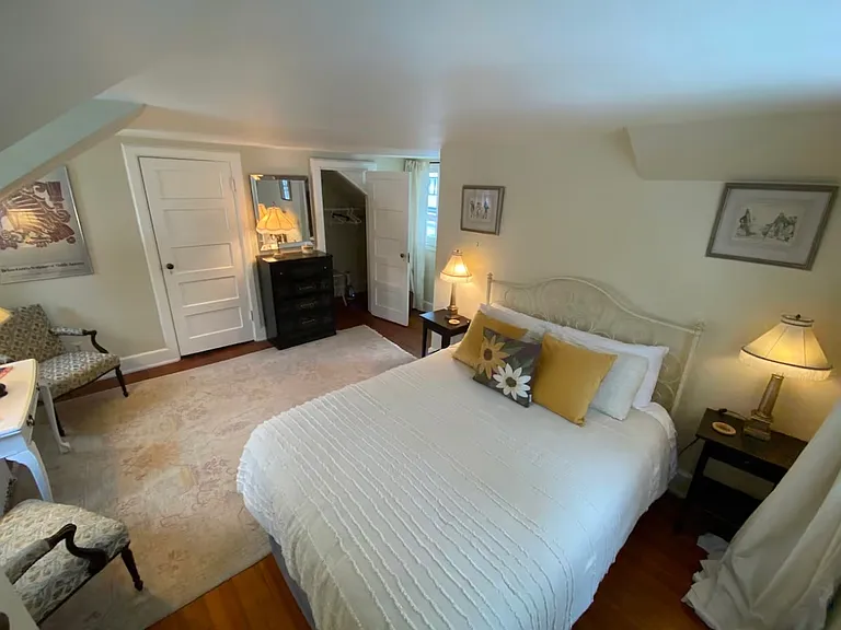 322 Albany Ave #1 — Photo 9