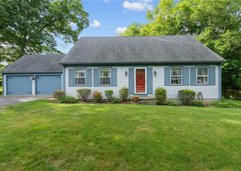 82 Woodlawn Ave, Bristol, RI 02809 Zillow