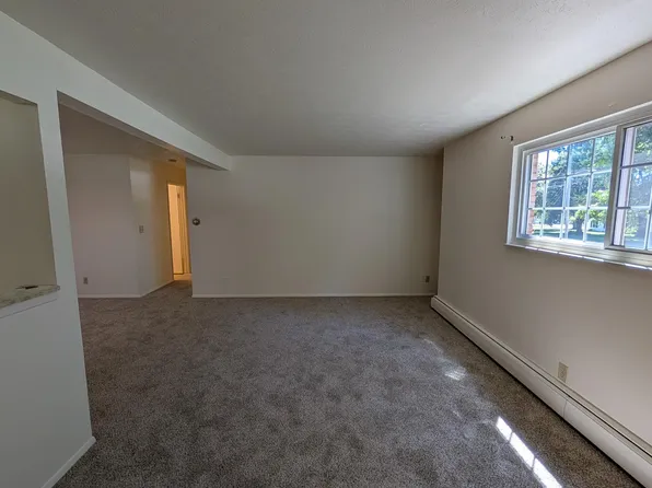 6605 Katahdin Dr #4, Youngstown, OH 44514