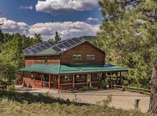 62 Lodge Rd, Taos, NM 87571