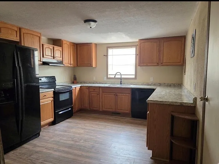 4738 SW 166th Court Rd — Photo 3