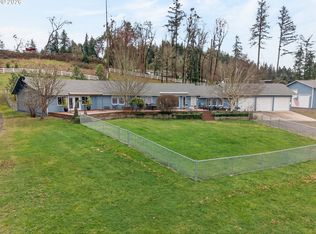 694 Orchard Ln, Roseburg, OR