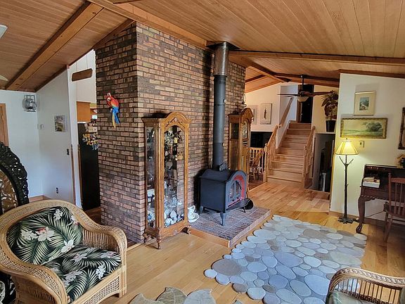 4th image of 3165 S Manor COURT