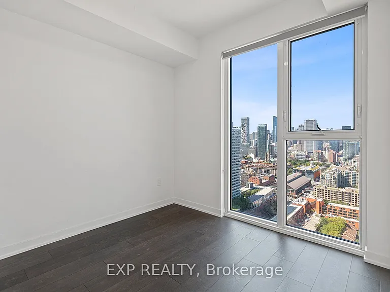 20 Richardson St #2710 — Photo 14