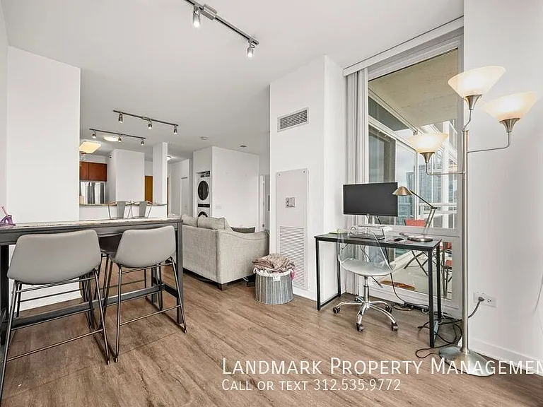 757 N Orleans St #1910 — Photo 17
