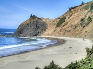 7625 NW Logan Rd, Lincoln City, OR 97367