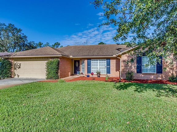 2nd image of 3835 Fairbanks Forest Dr