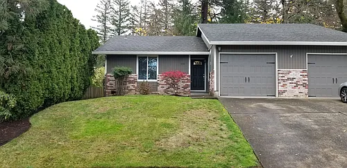 3138 SE Stott Cir Photo 1 3138 SE Stott Cir Photo 1