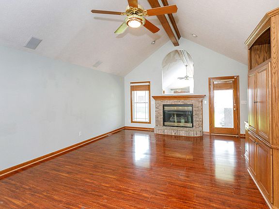 5th image of 5904 Grandel Blvd