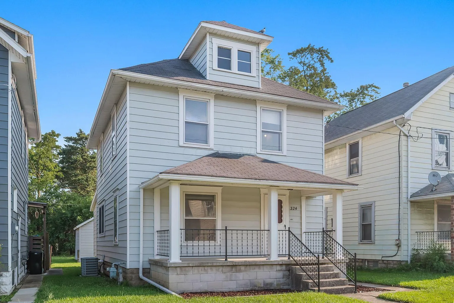 324 Carner Ave photo 1
