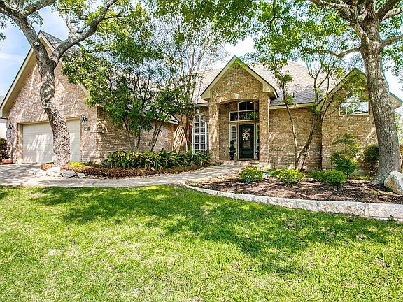 2nd image of 2239 Pinoak Knl
