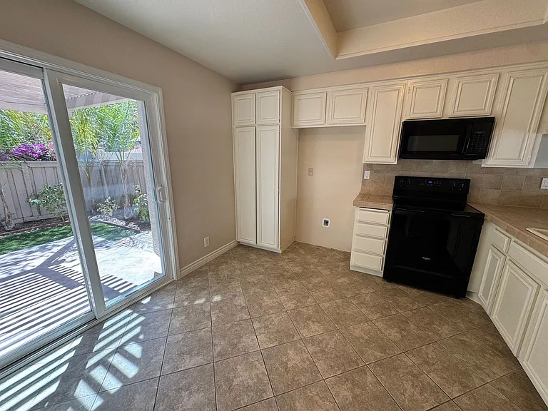 2088 Wetstone Ct — Photo 2