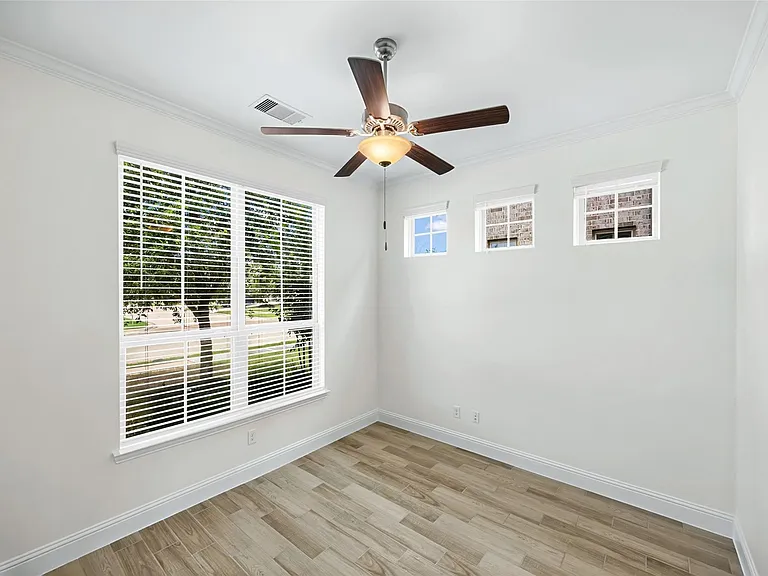 11918 Sumitomo Ln — Photo 5