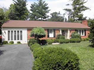 423 Highfield Rd, Salem, VA 24153