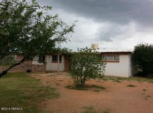 1105 E Christmas Tree Ln, Pearce, AZ 85625