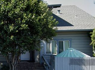 415 College Ave APT 4, Santa Rosa, CA 95401