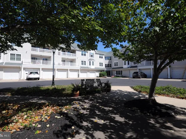 42 W College Ave APT 324, Yardley, PA 19067