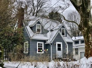 31 Hartfeld Dr, Rochester, NY 14625