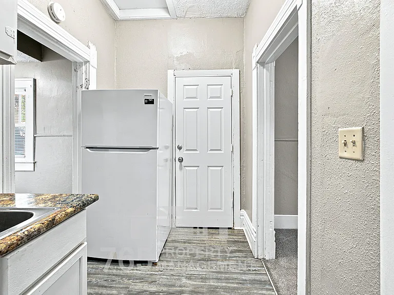 603 S Main St #3 — Photo 16