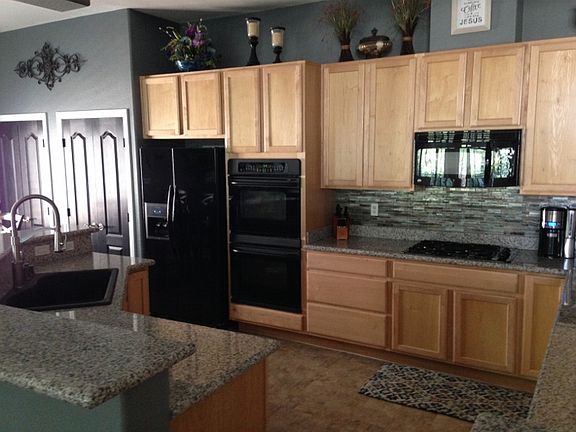 3rd image of 6121 Cottontail Cove St