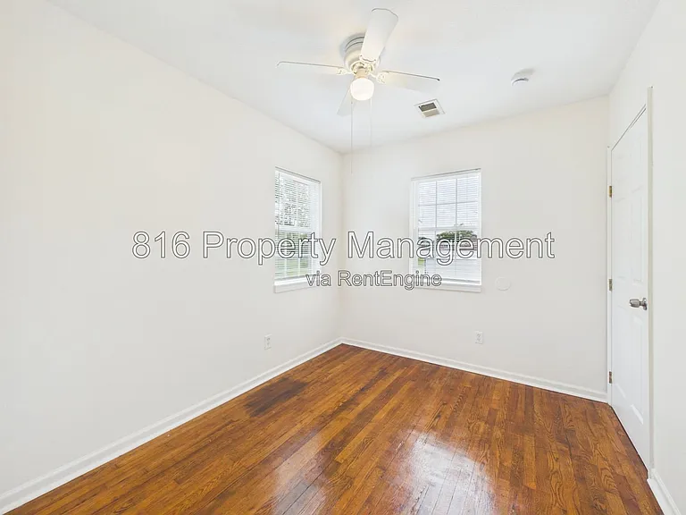 7924 Agnes Ave — Photo 13