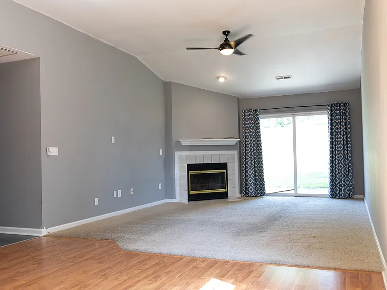 1671 Glenn Abbey Dr — Photo 17