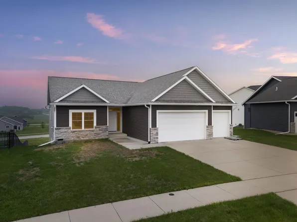 837 Towne Dr NE, Byron, MN 55920
