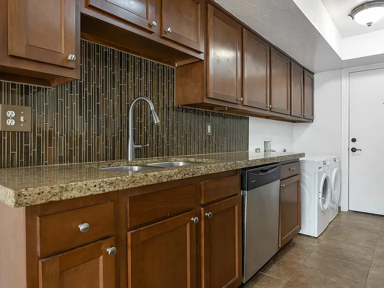 1820 E Frier Dr #2 — Photo 14