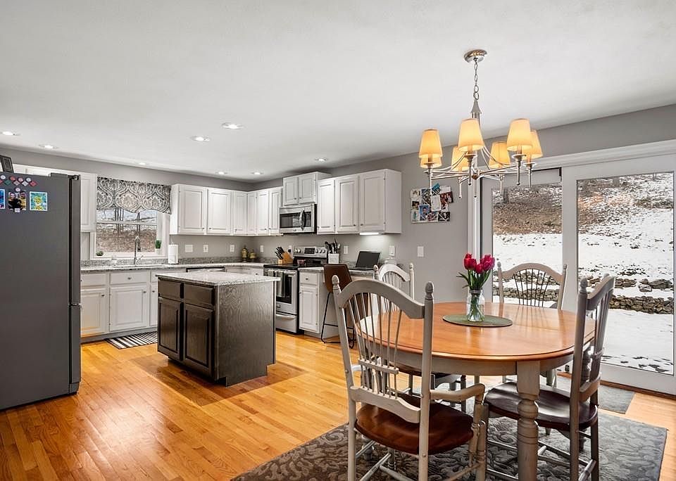 1st image of 29 Golden Hill Ave
