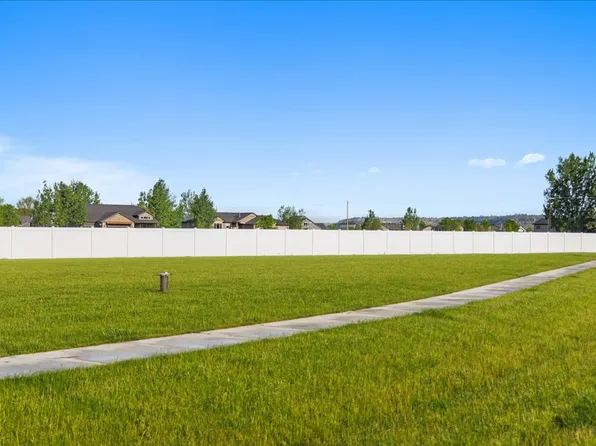 12 Black Canyon Ct, Billings, MT 59106