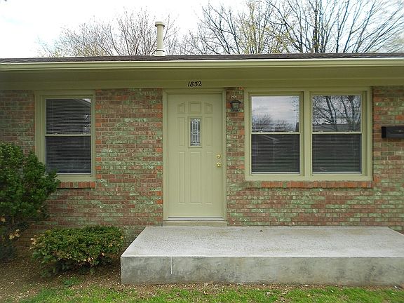 3rd image of 1832 Suzanna Ct