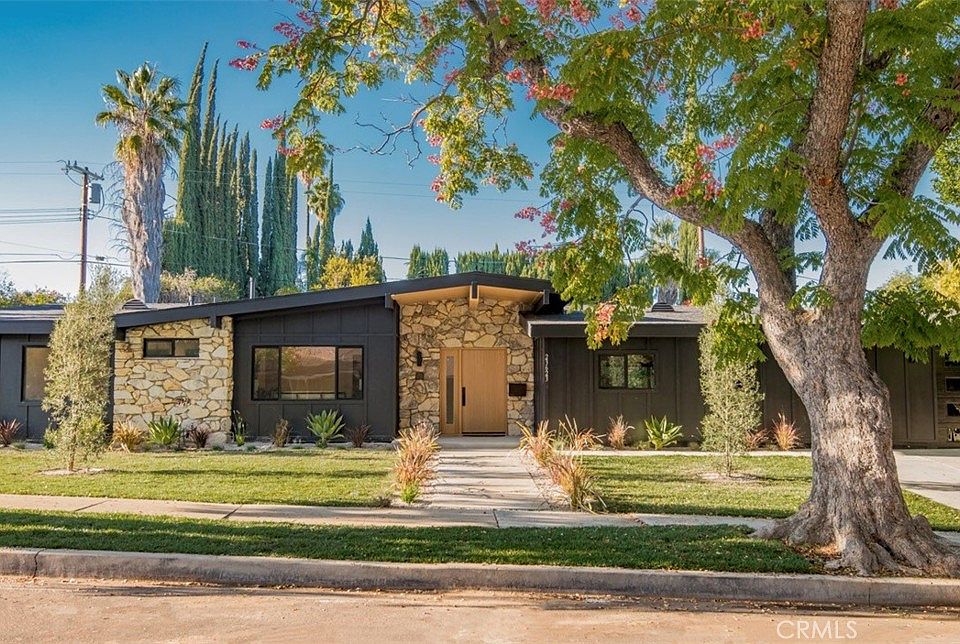 1st image of 23623 Ladrillo St